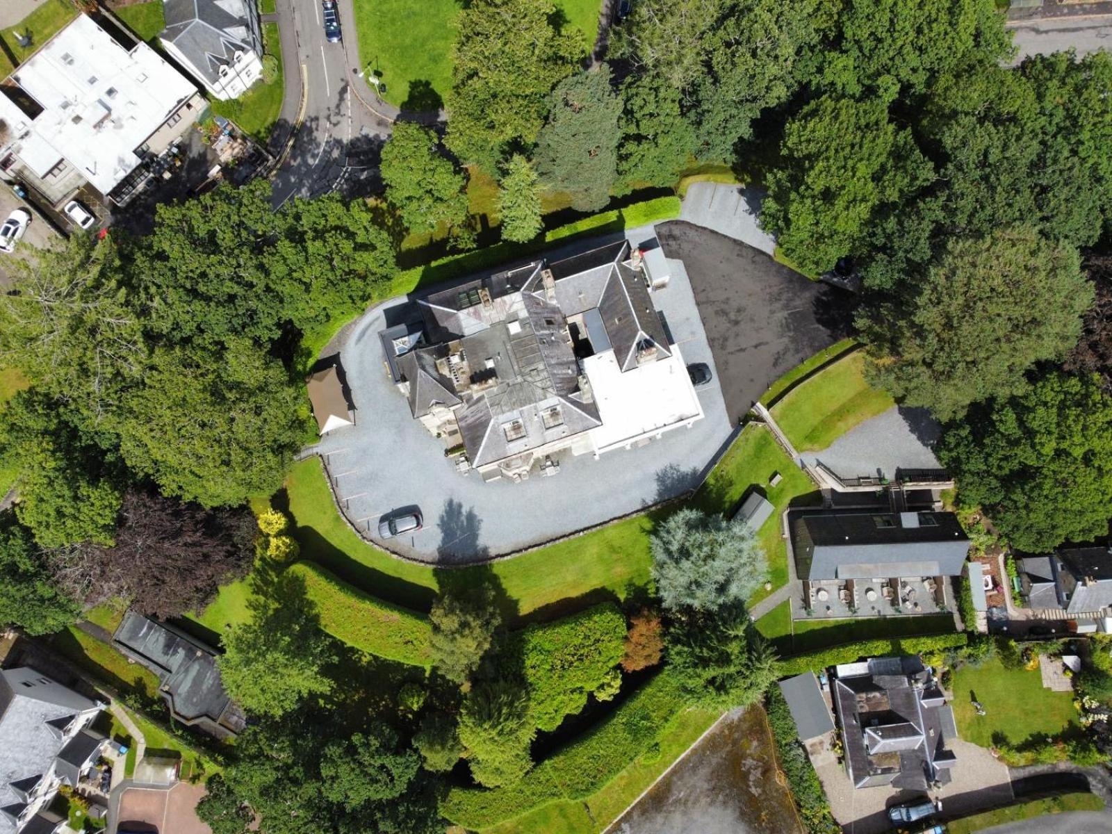 Knockendarroch Hotel พิทลอครี ภายนอก รูปภาพ